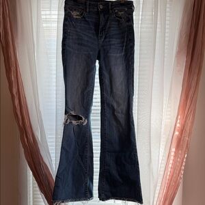 American Eagle - Women's Distressed Jeans - flare- high rise - medium/light wash